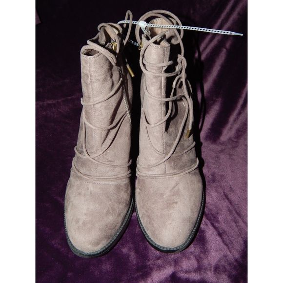 New with Tags Size 10 Women's TG Tan Faux Suede Ankle Boots - Picture 2 of 6